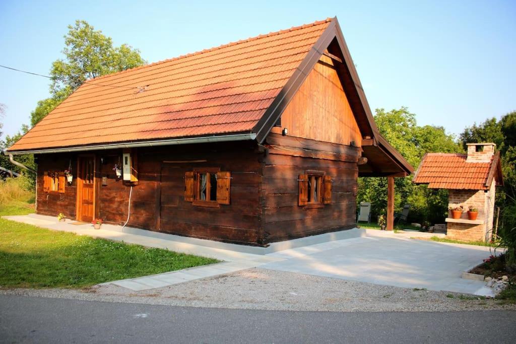 Holiday Home The Hive Slunj Buitenkant foto