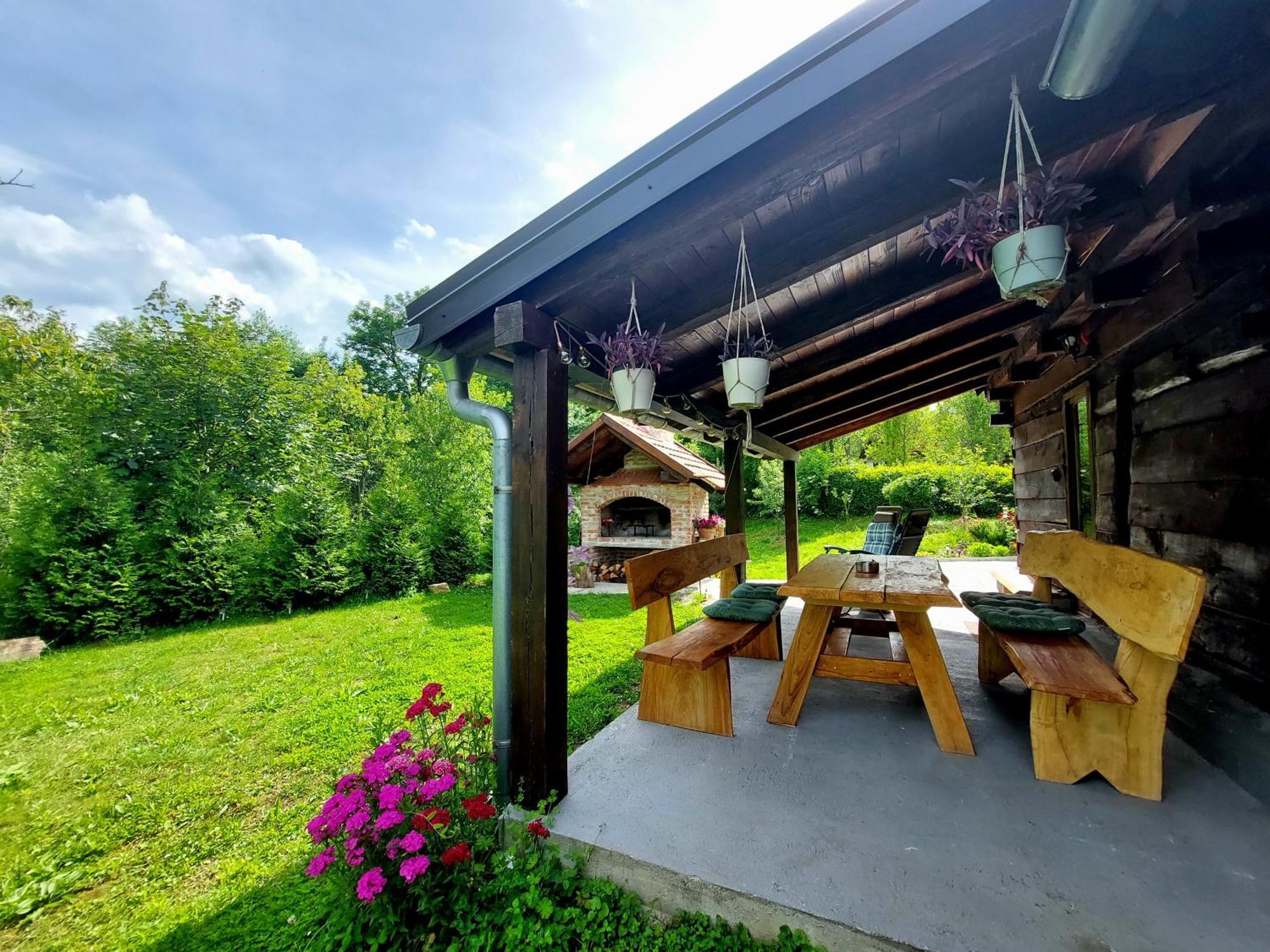 Holiday Home The Hive Slunj Buitenkant foto